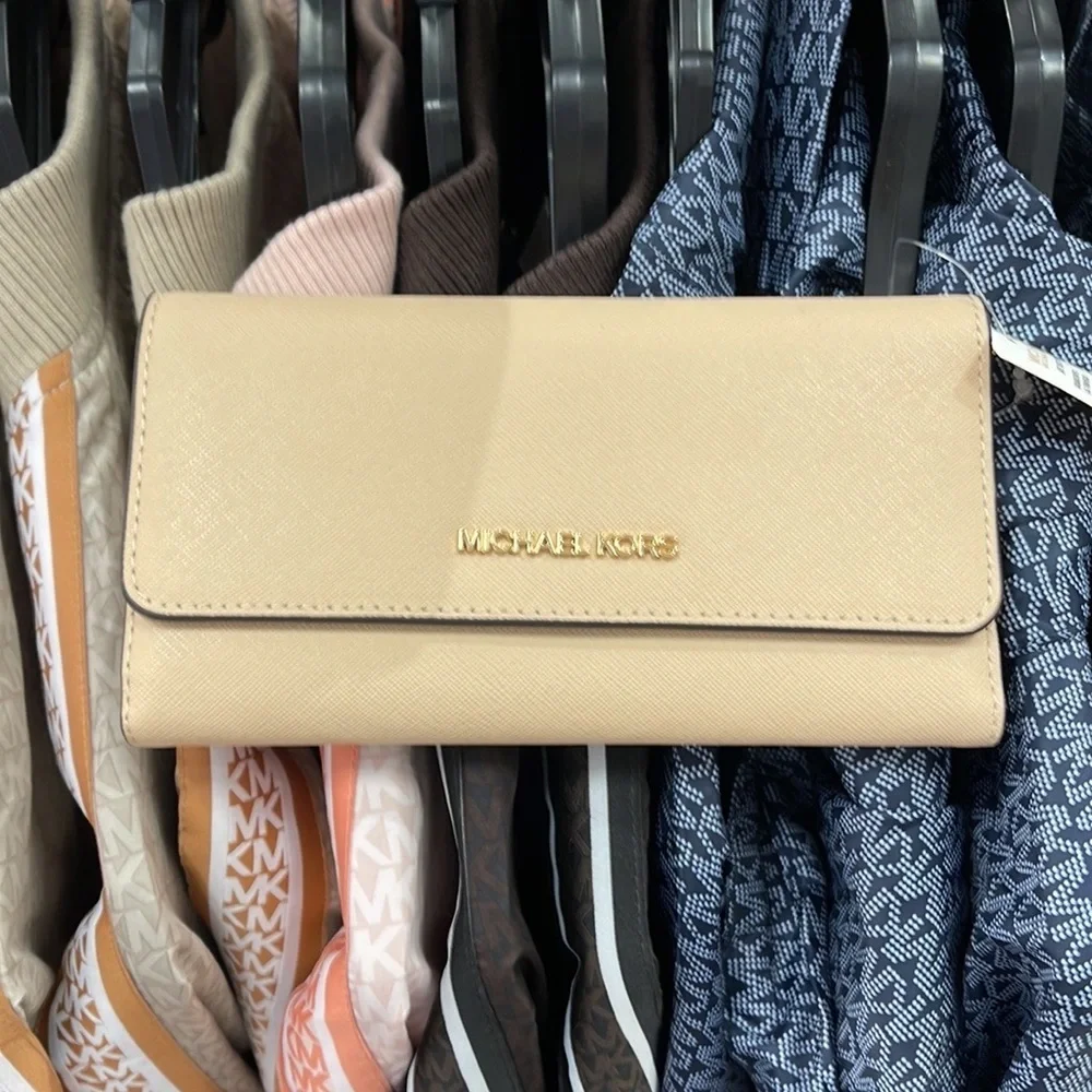MICHAEL KORS JET SET TRAVEL LARGE TRIFOLD WALLET BUFF COLOR